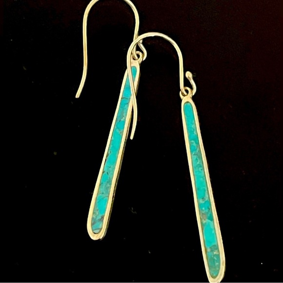 Silpada Vintage RARE Sterling
Silver & Turquoise Earrings - Picture 2 of 8